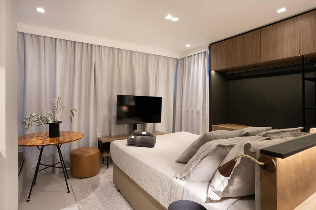 Apartamento Alto Padrao Dsg Itaim Bibi 18 Andar *
